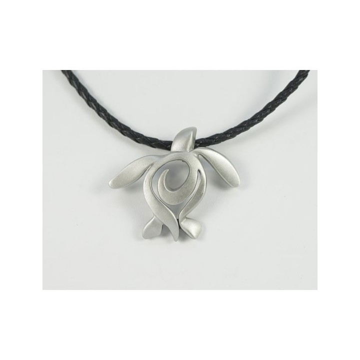 Pendentif Style sur cordon noir